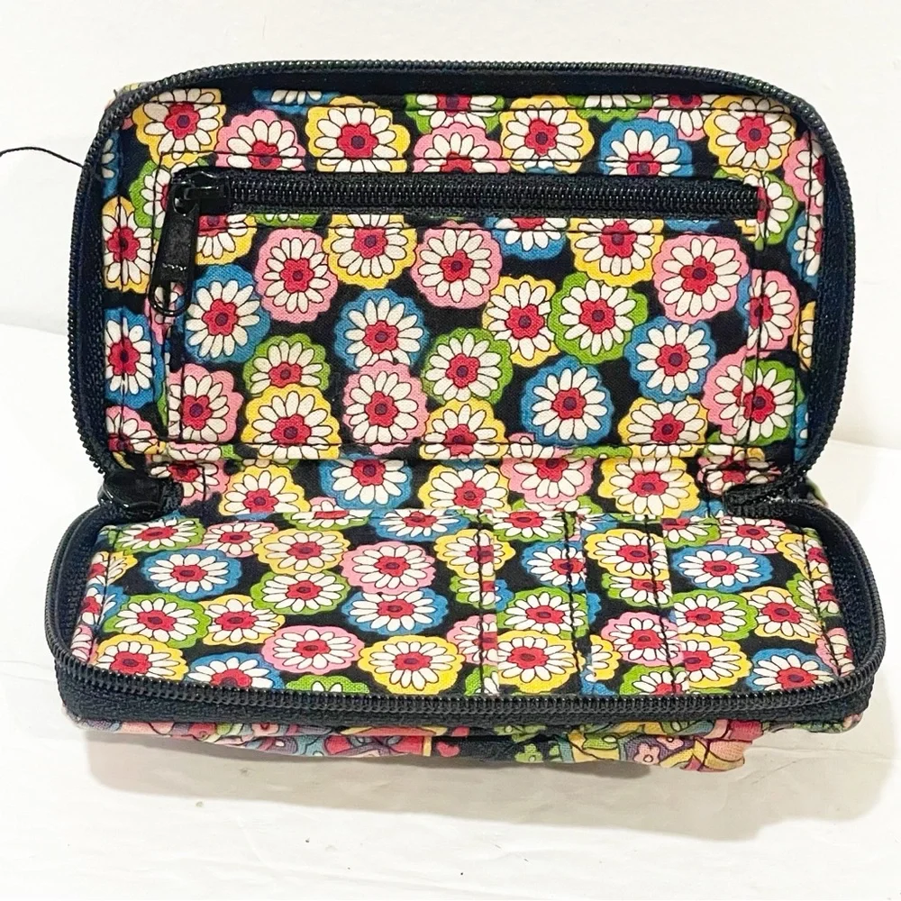 Vera Bradley Cotton Fabric Floral Wristlet Card ID Holder‎
